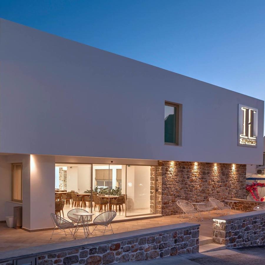 Zephyros Hotel 3*