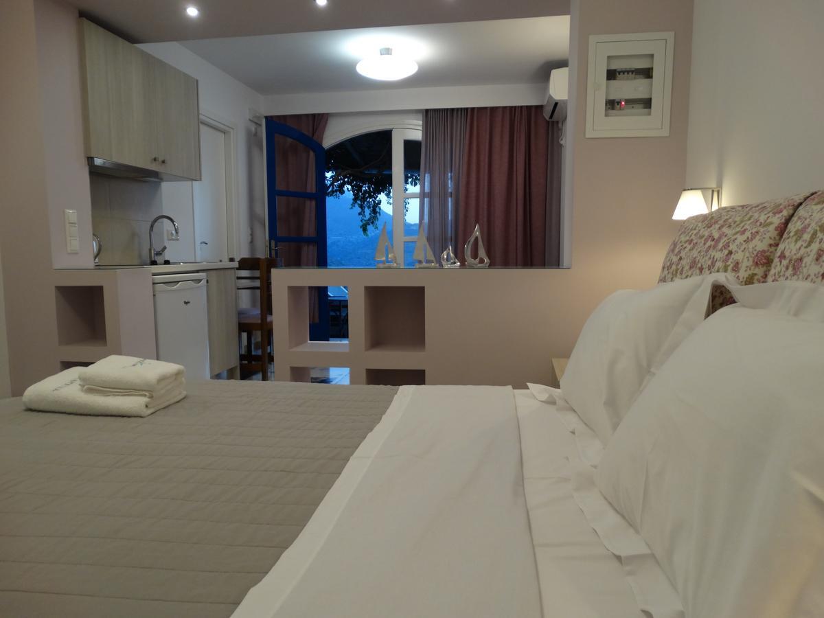 Castelopetra Aparthotel 2*