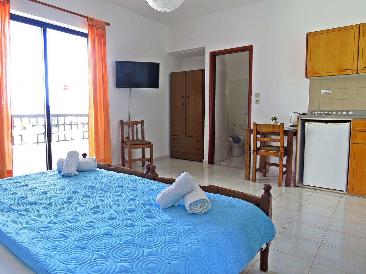 Aparthotel Debby