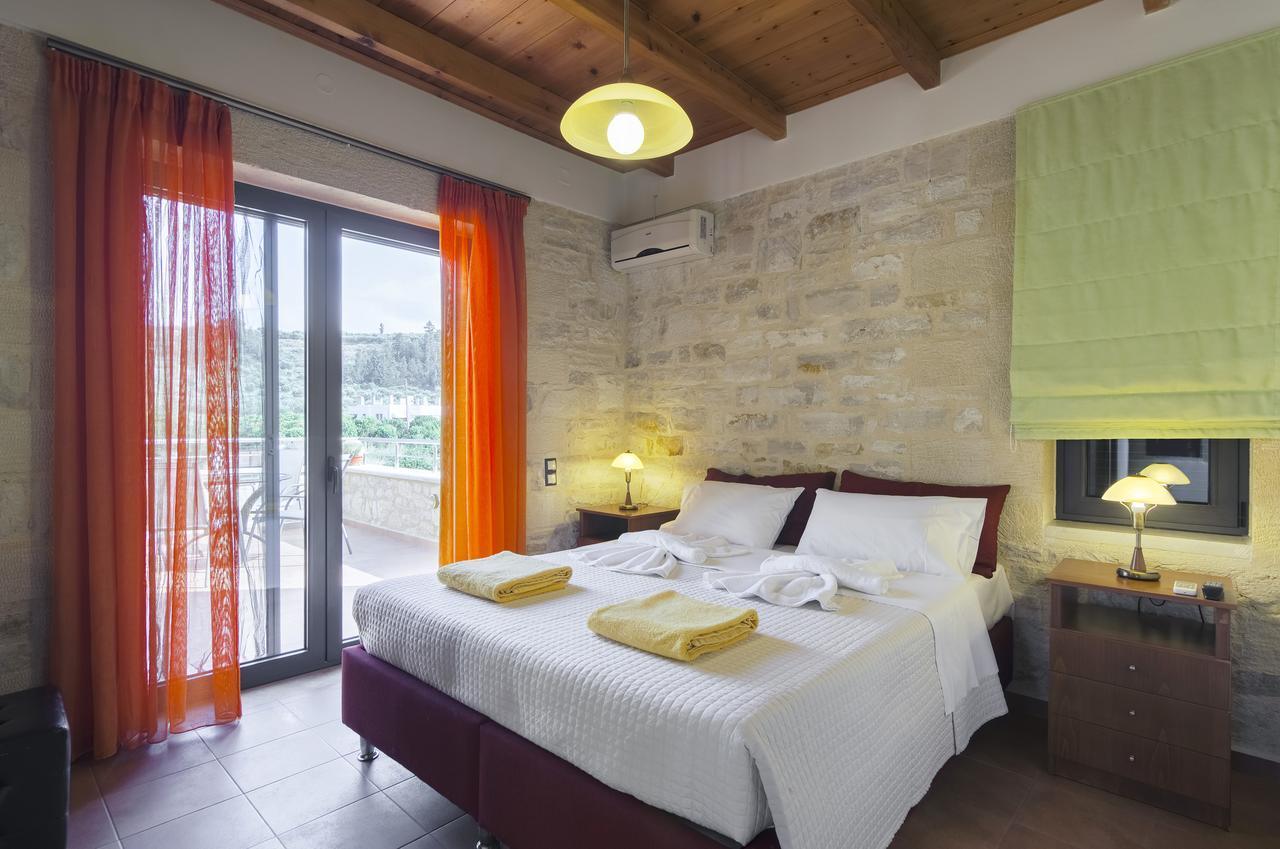 Villas Kalives *