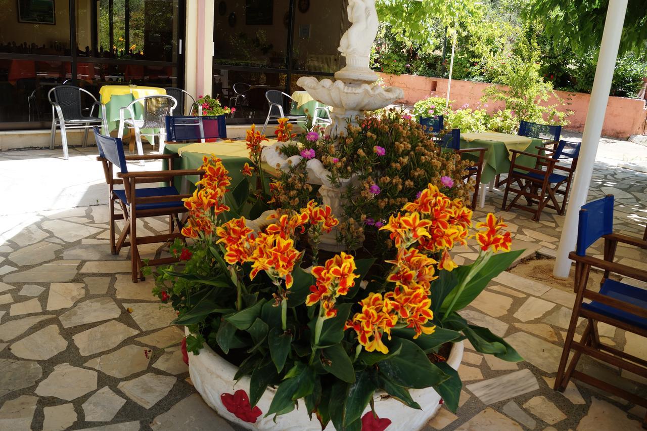 Brati - Arcoudi Hotel 2*