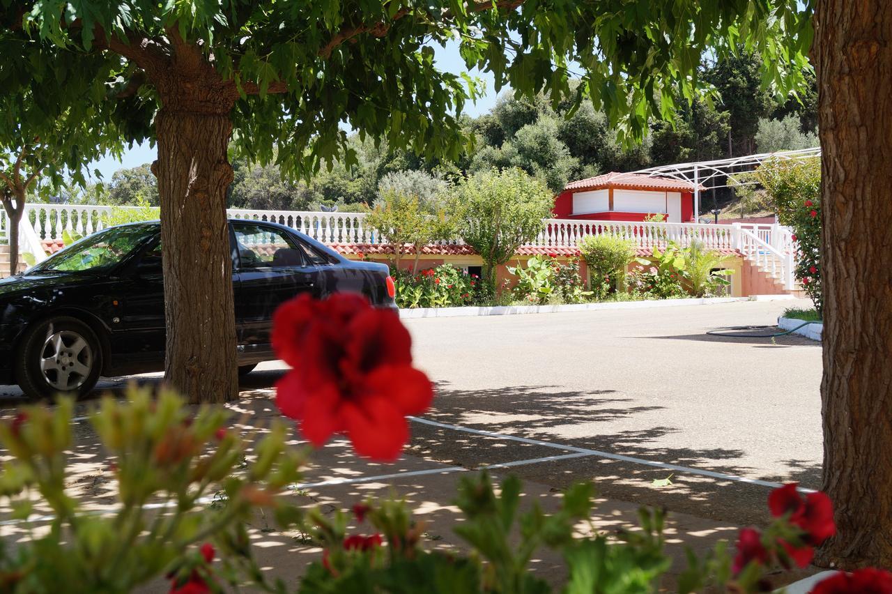 Brati - Arcoudi Hotel Arkoudi