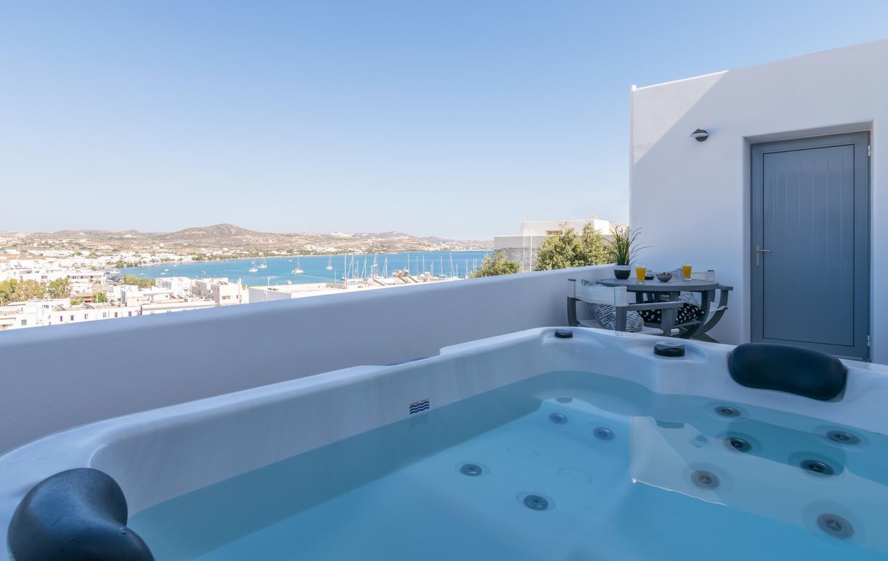 Uncle's Luxury Jacuzzi Apartment