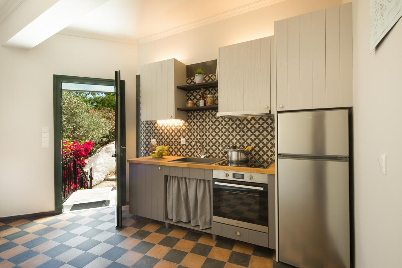 Paxos Apartment