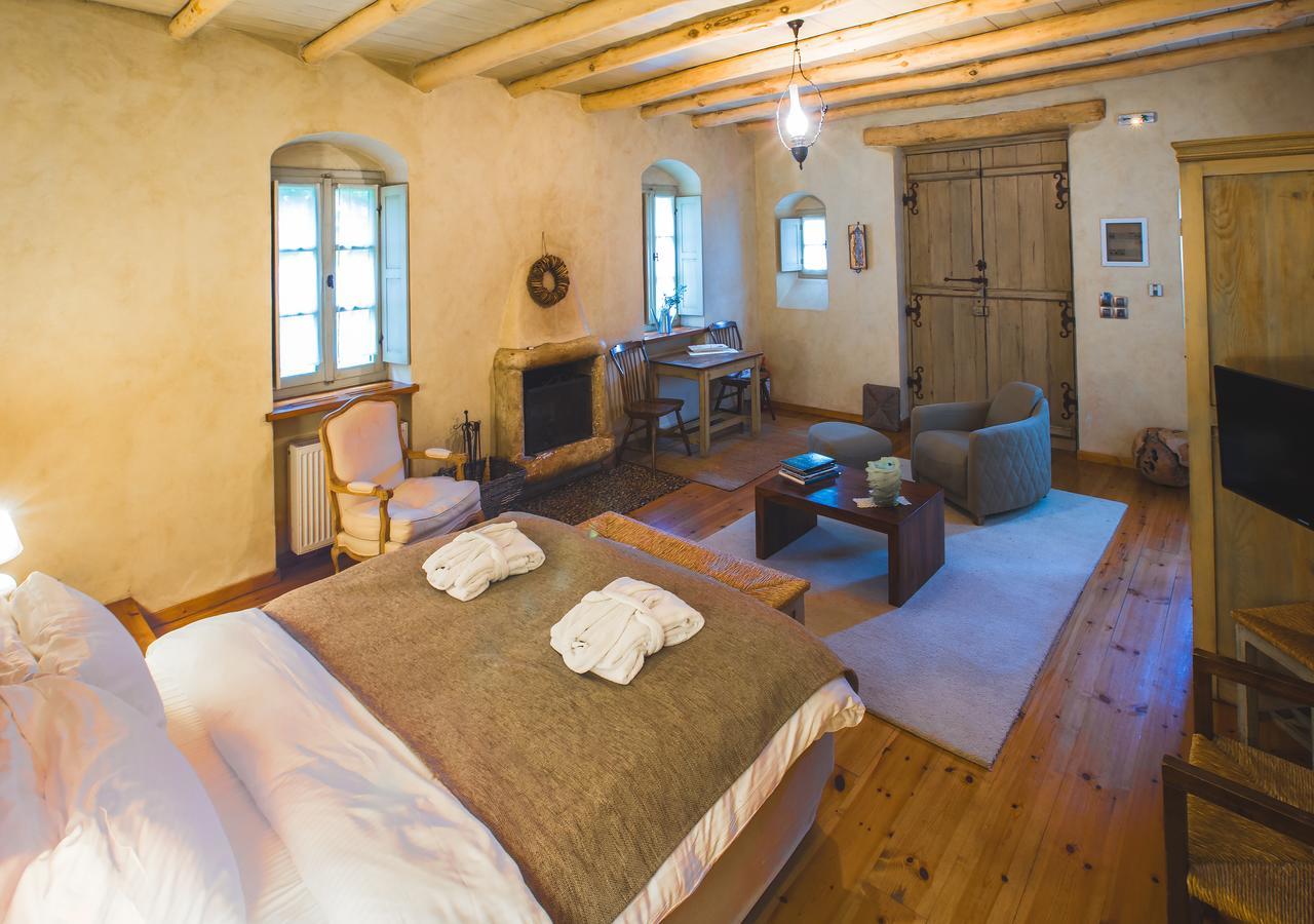 Guest house Artsistas 3*