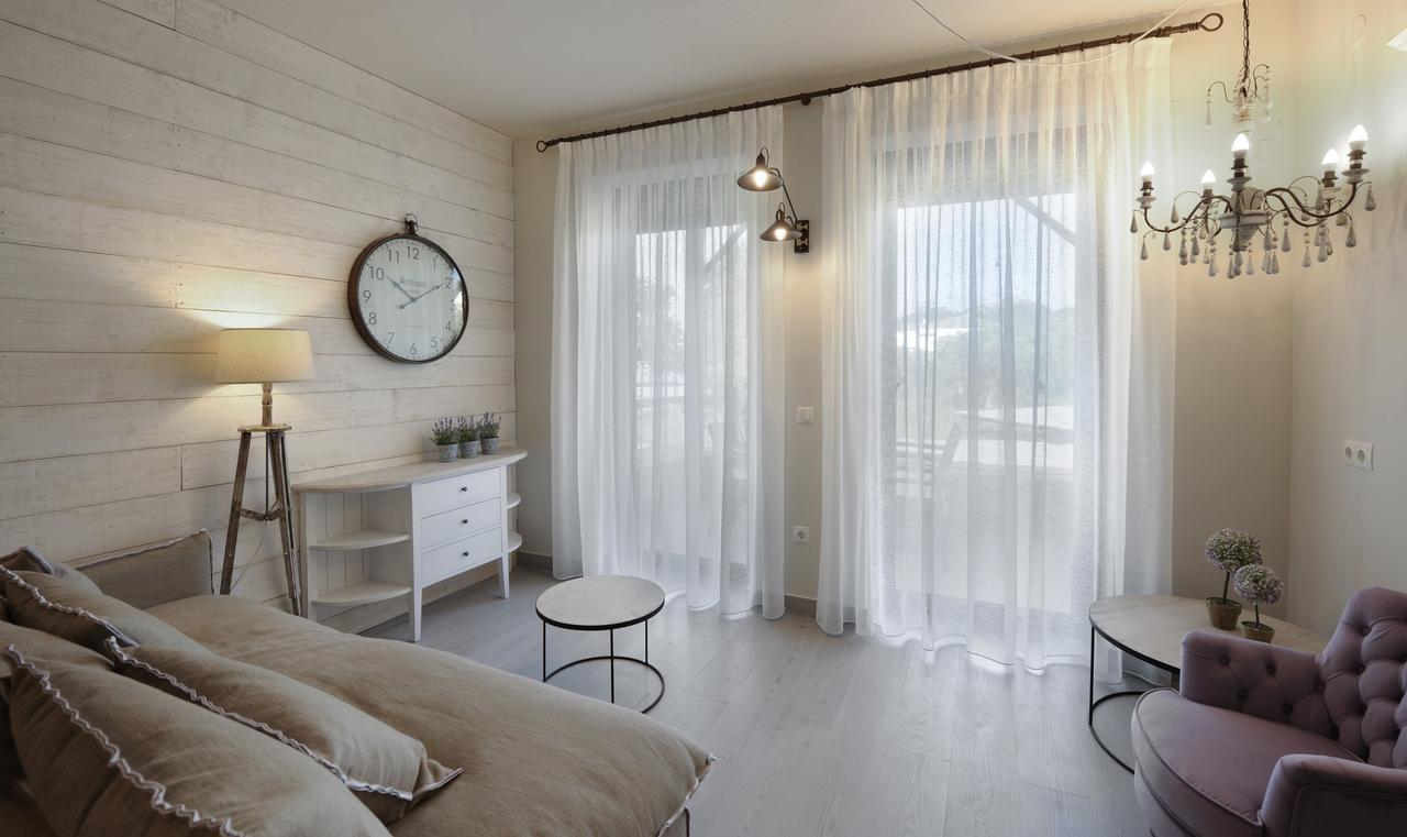 By The Sea Luxury Apartment