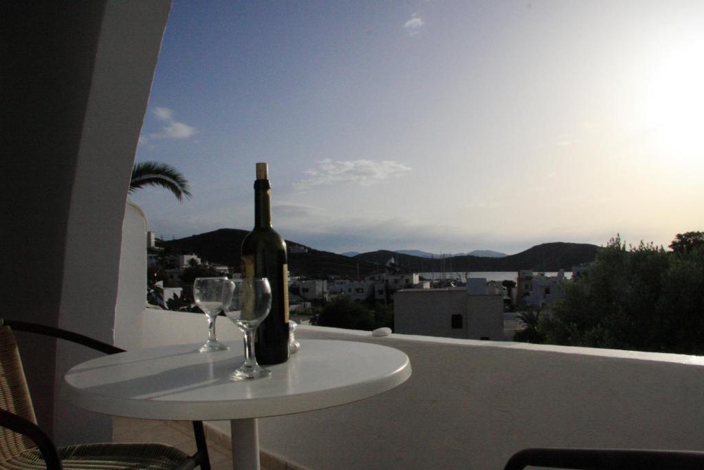 Armadoros / Backpackers Hotel 2*