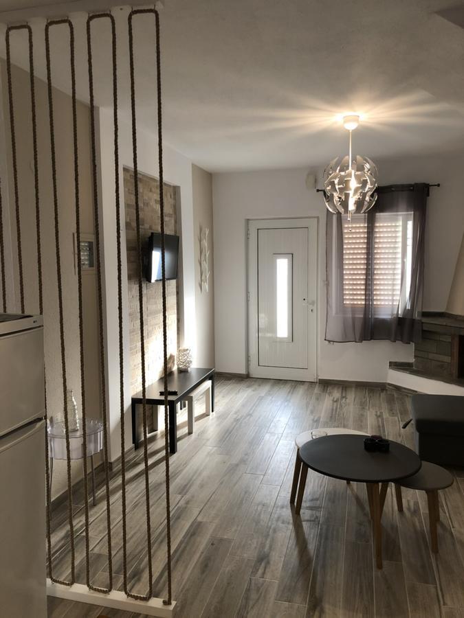 Christina Apartment *