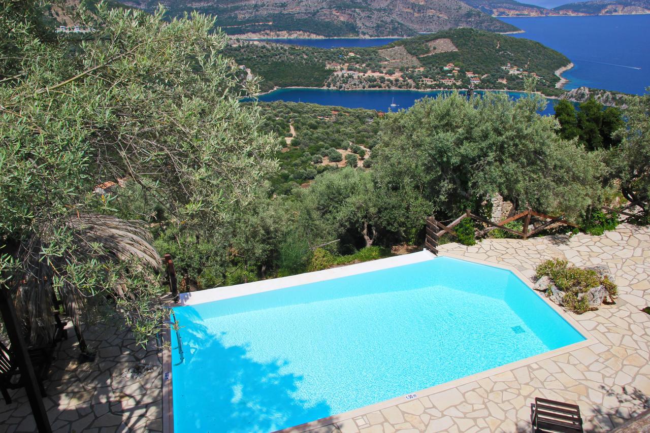 Arethousa Villas *