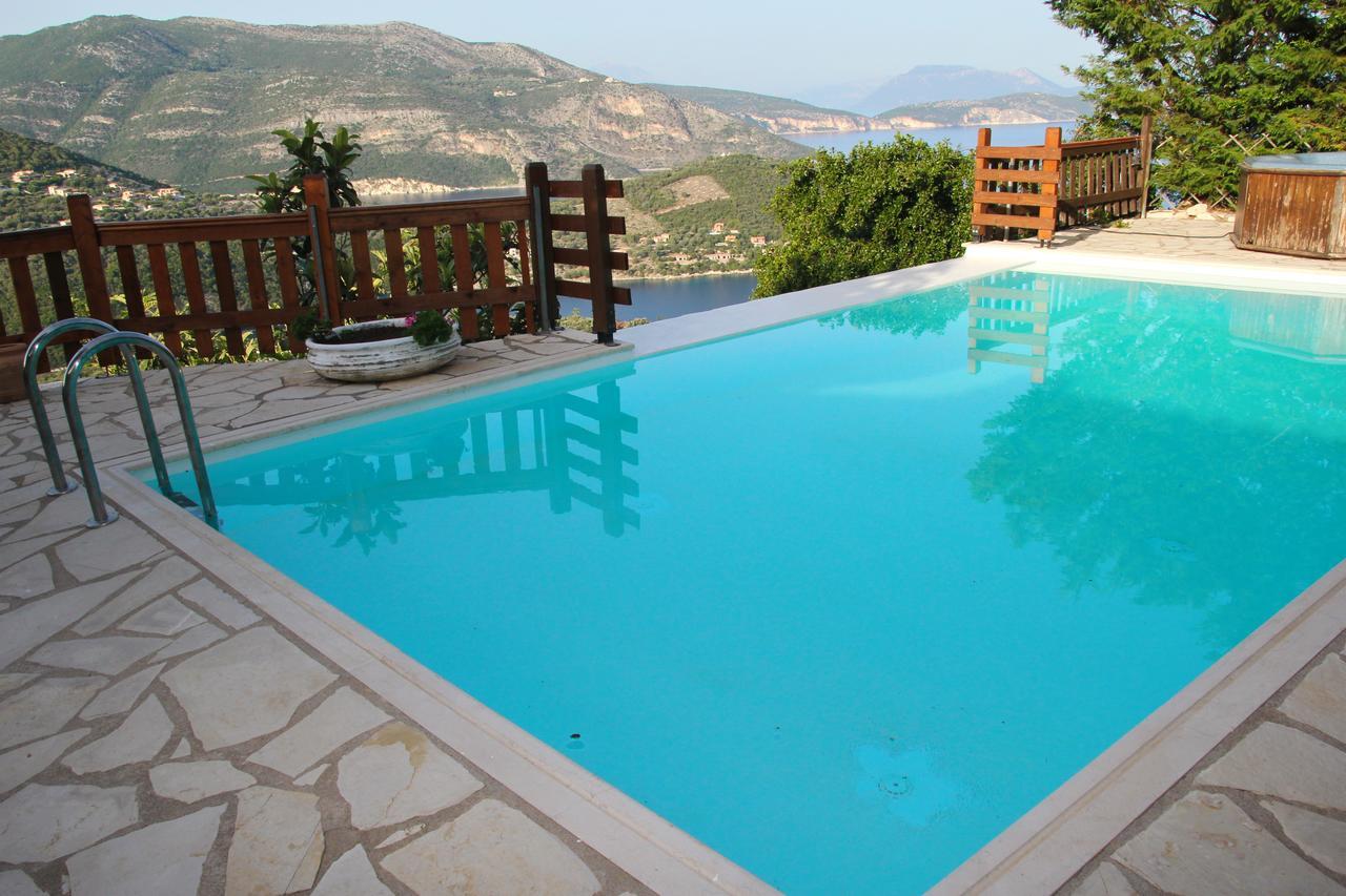 Villa Arethousa Villas *