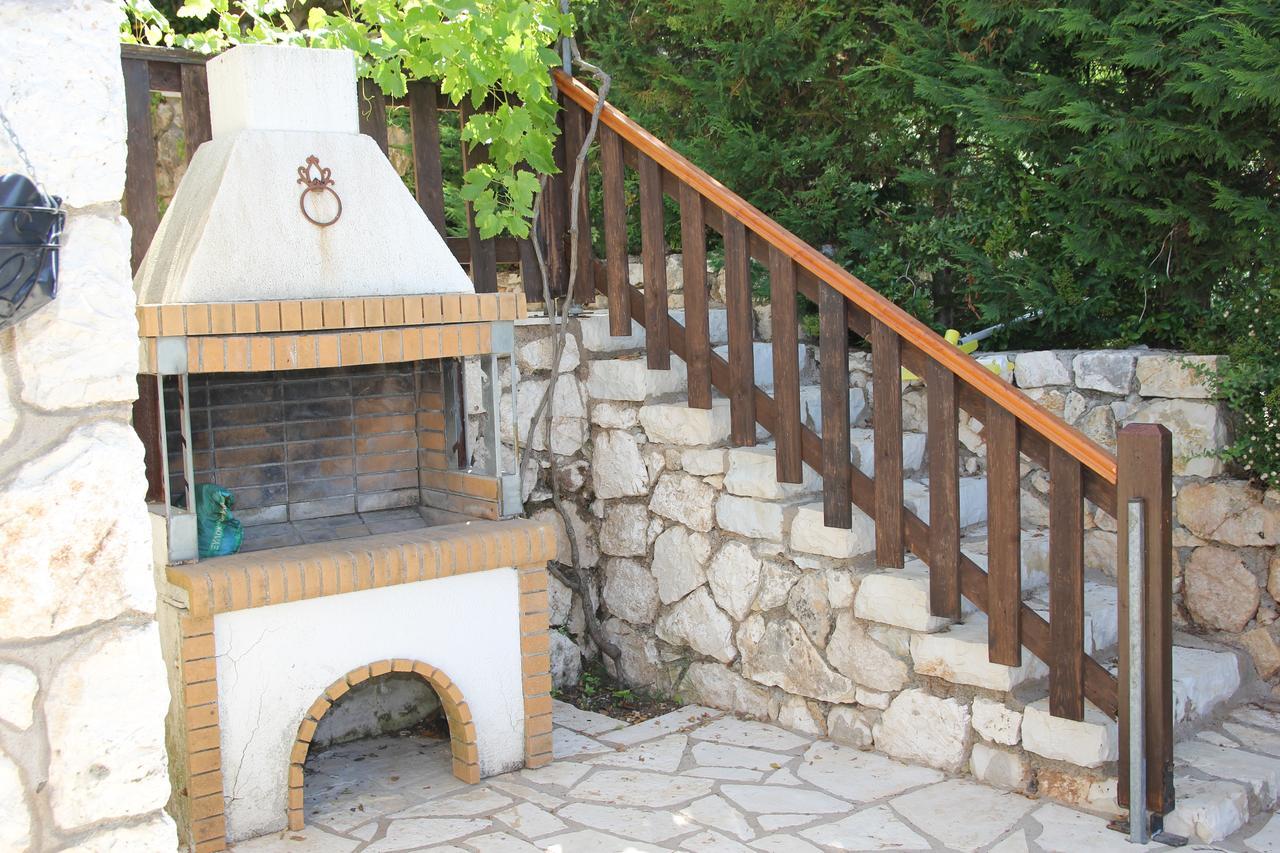 Arethousa Villas *