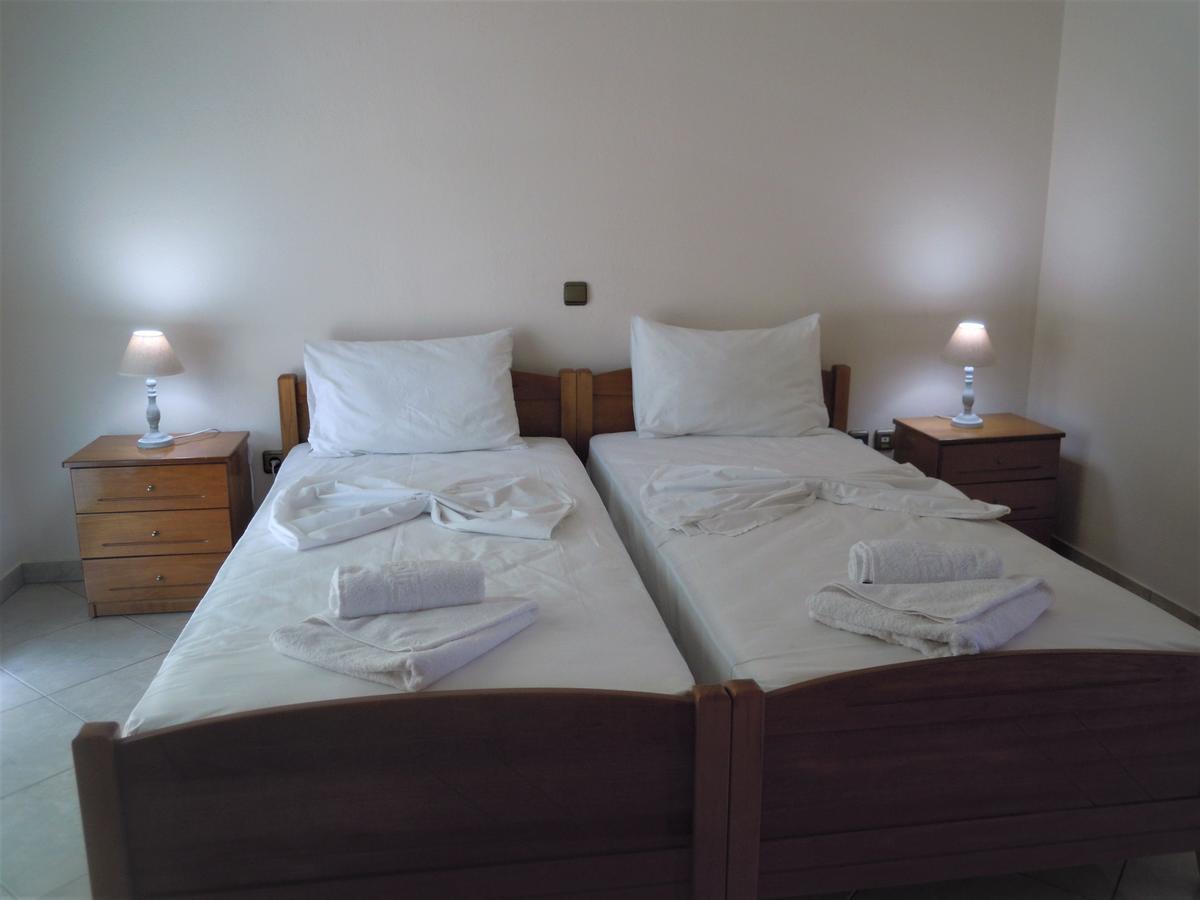 Beachfront Katerina Apartment Chrysi Ammoudia