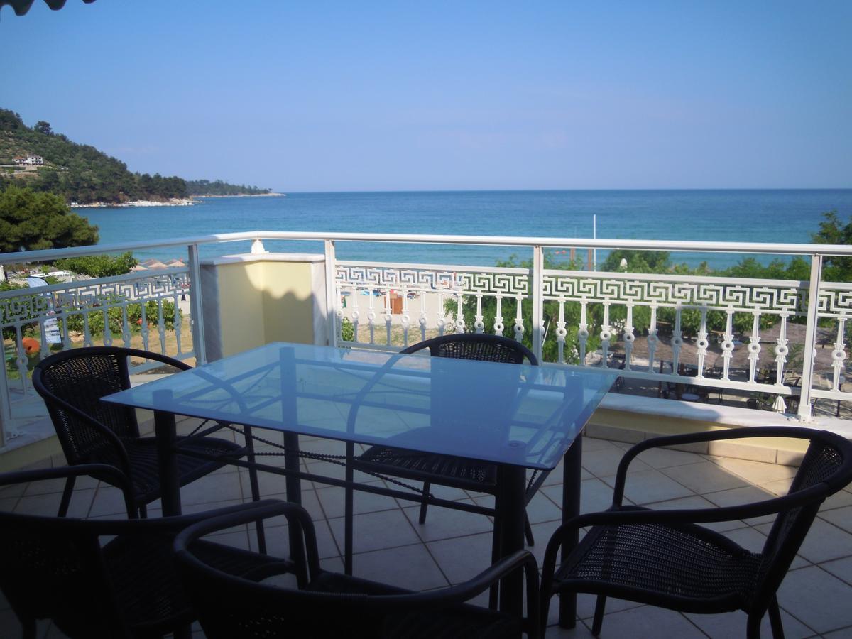 Beachfront Katerina Apartment Chrysi Ammoudia