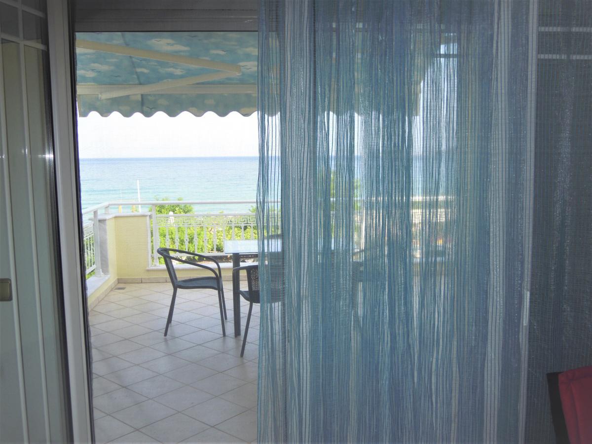 Beachfront Katerina * Chrysi Ammoudia