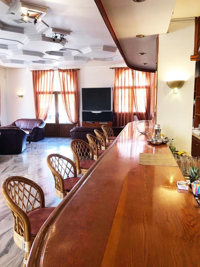 Regina Hotel 3*
