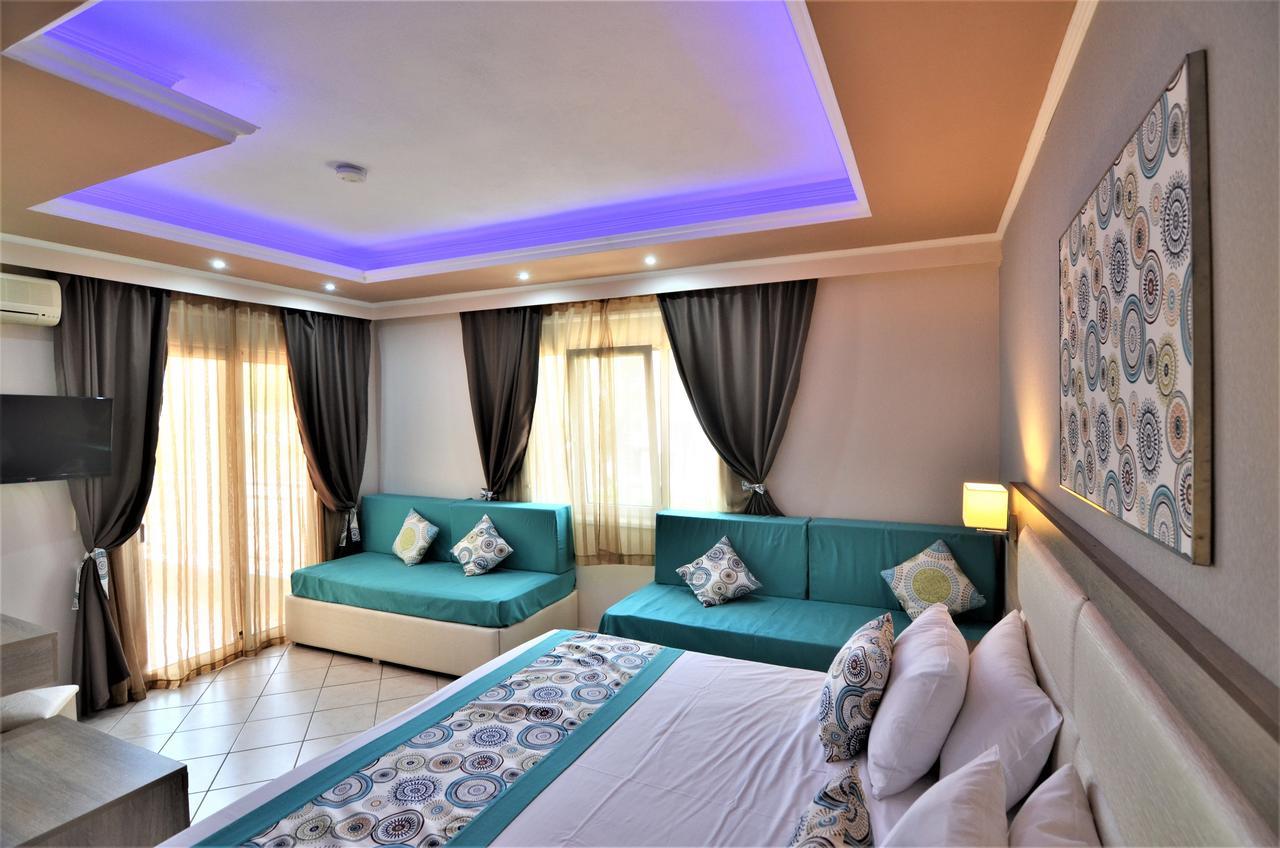 Hotel Grand