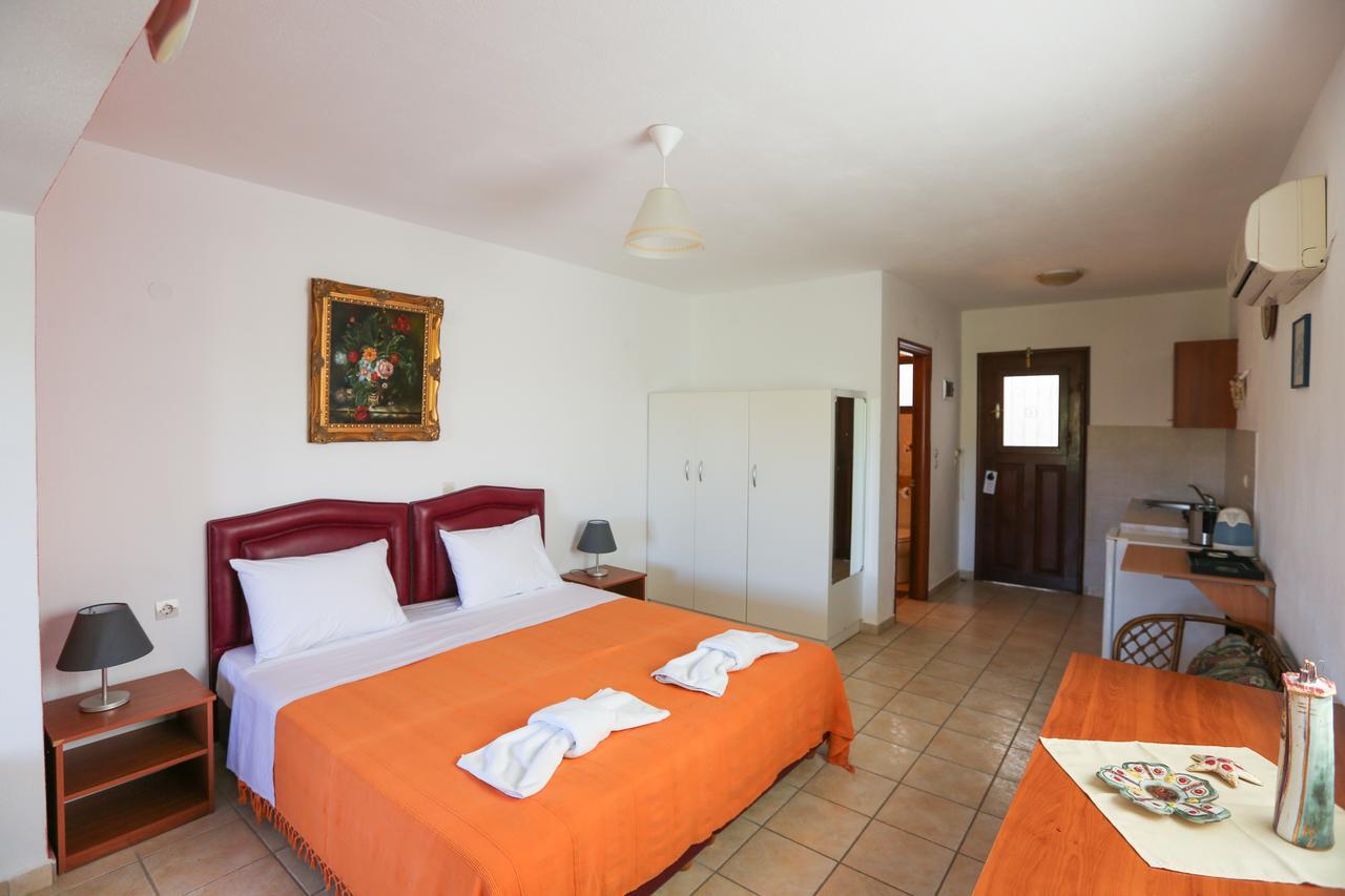 Angelina Platanias (Skiathos)