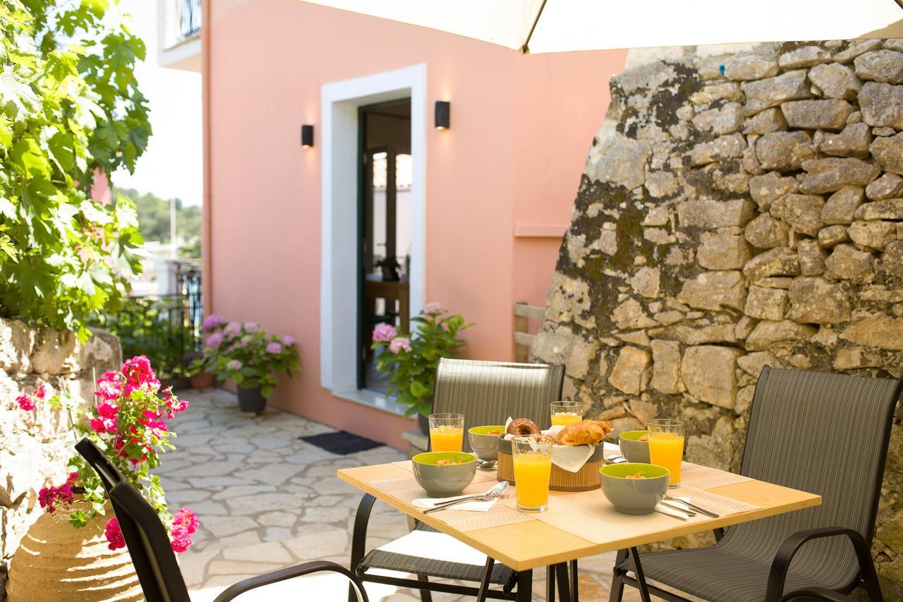 Paxos * Gaios