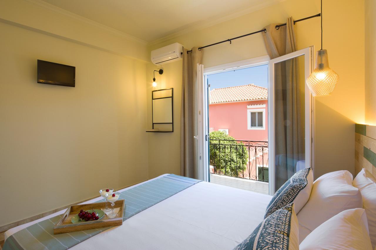 Paxos Apartment *