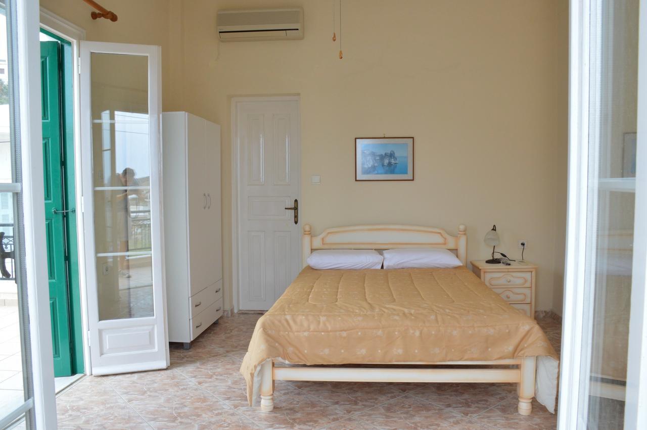 Kardoulis Guest house Milos Island