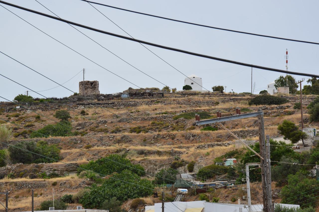 Kardoulis * Milos Island