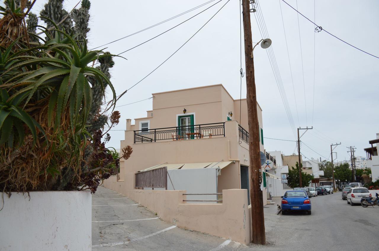 Guest house Kardoulis Milos Island