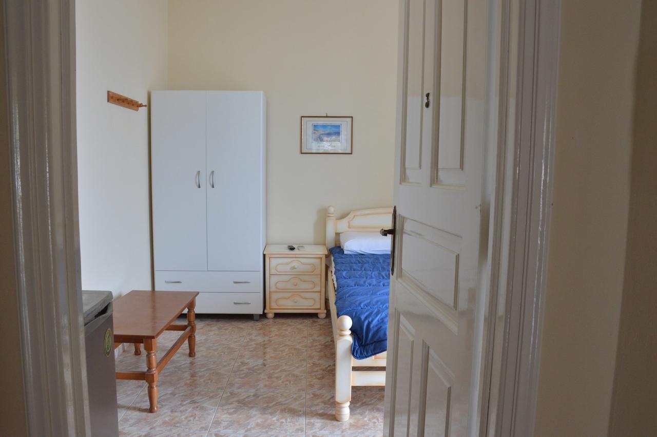 Kardoulis Guest house *