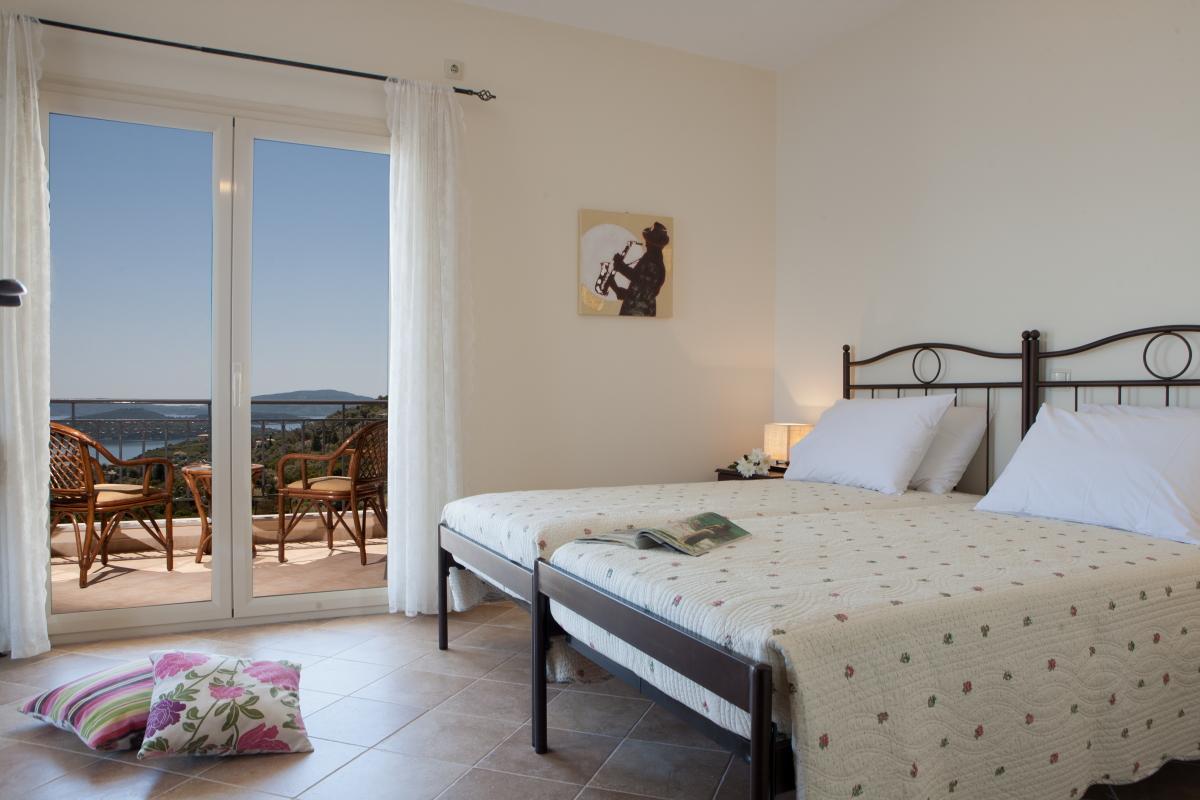 Aeropi Villa *