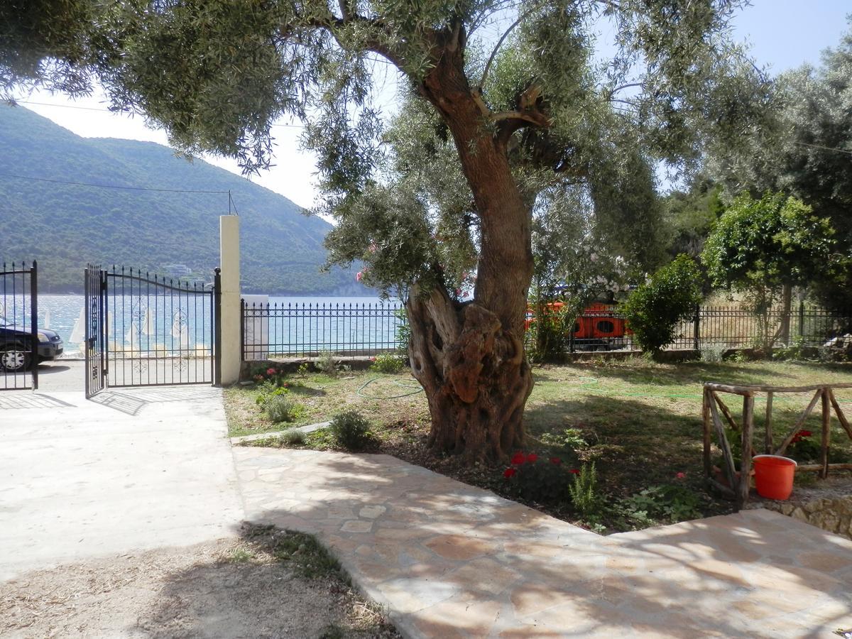 Sea Pebble Aparthotel Mikros Gialos