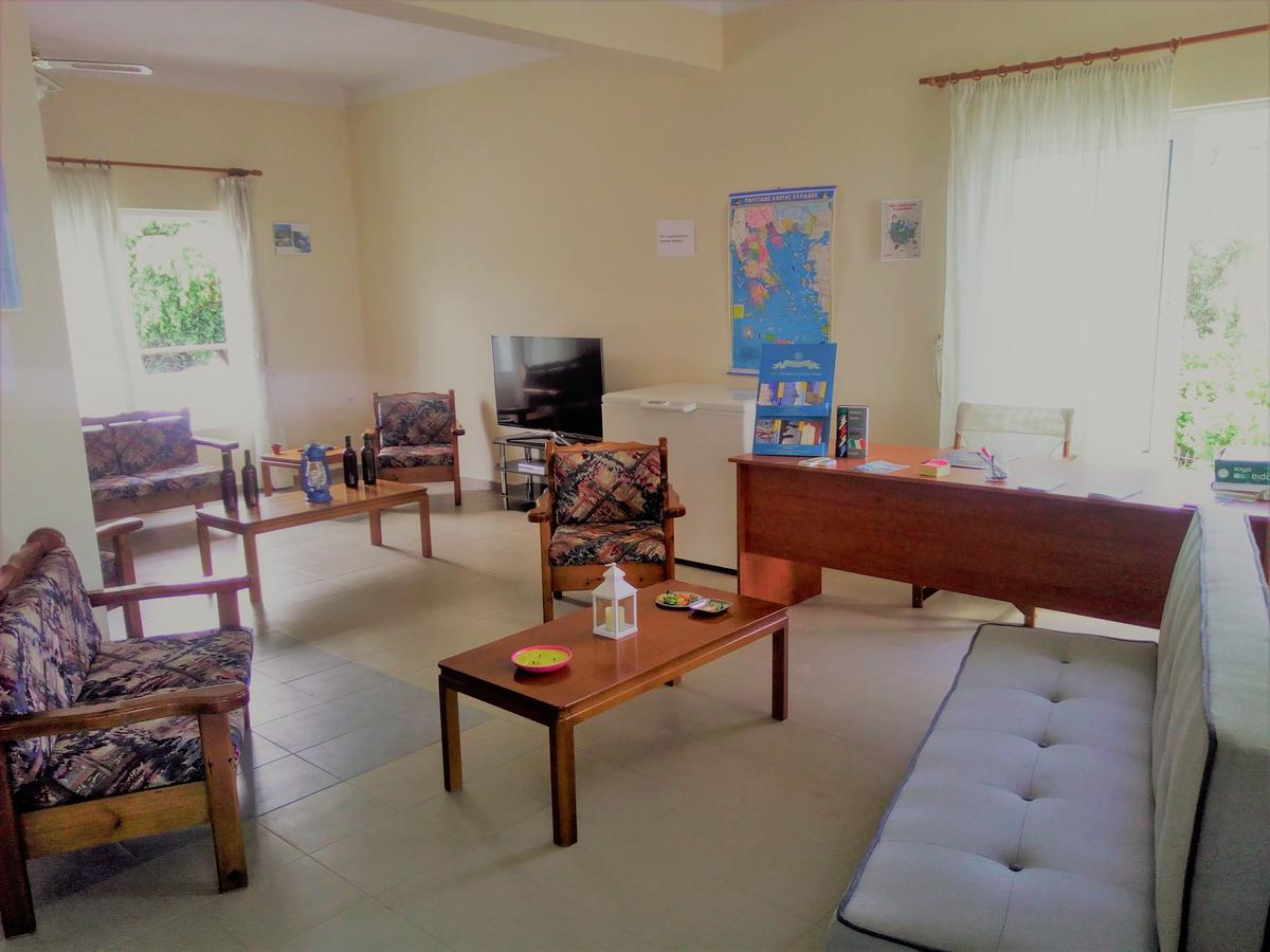 Aparthotel Paradisso Vromolithos