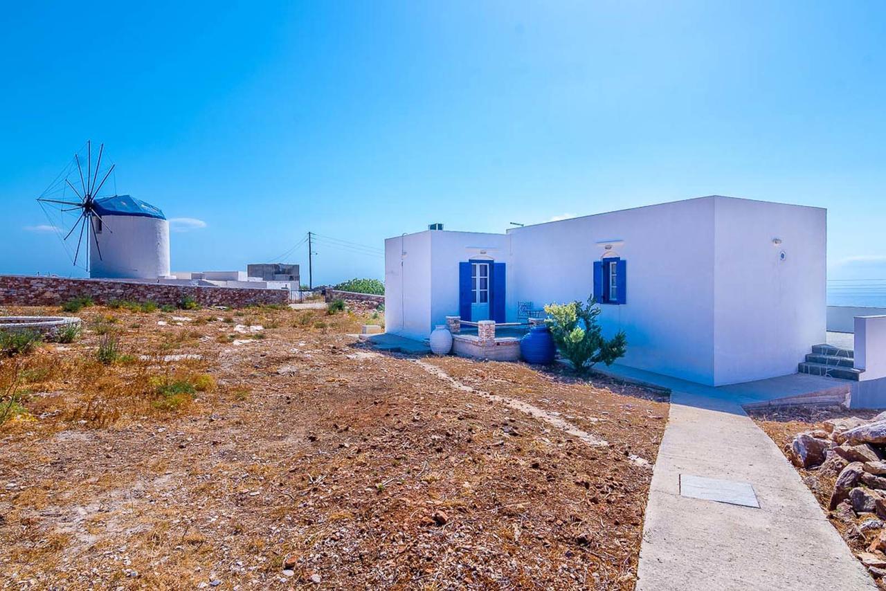 Sifnos- Spacious 2-bedroom House With Fantastic Yard! *