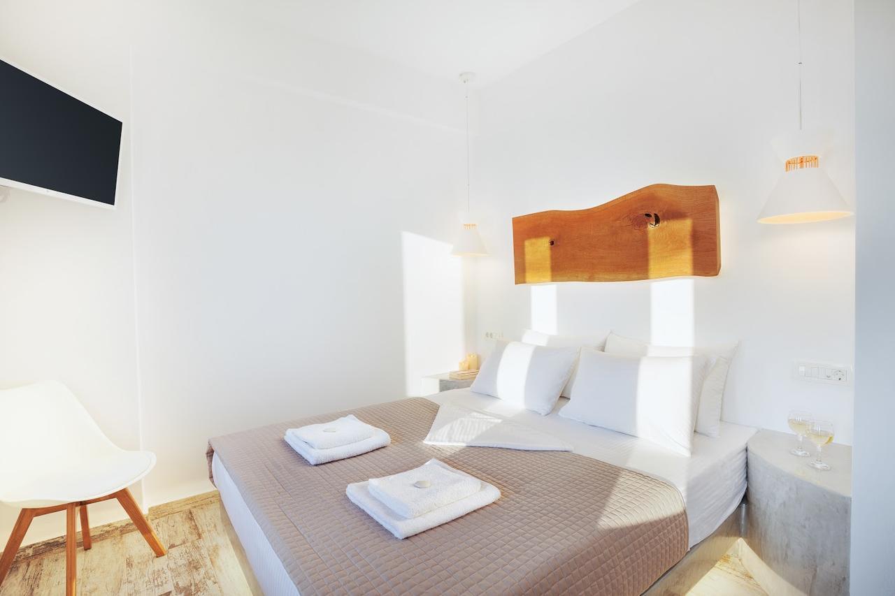 Nectarios - & Adults Only * Fira (Santorini)