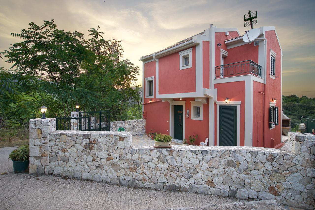 Superb With Private Pool Peaceful Location