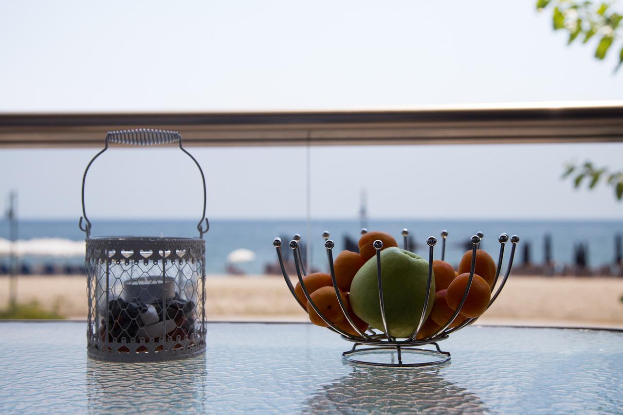 Amalia Sea View *