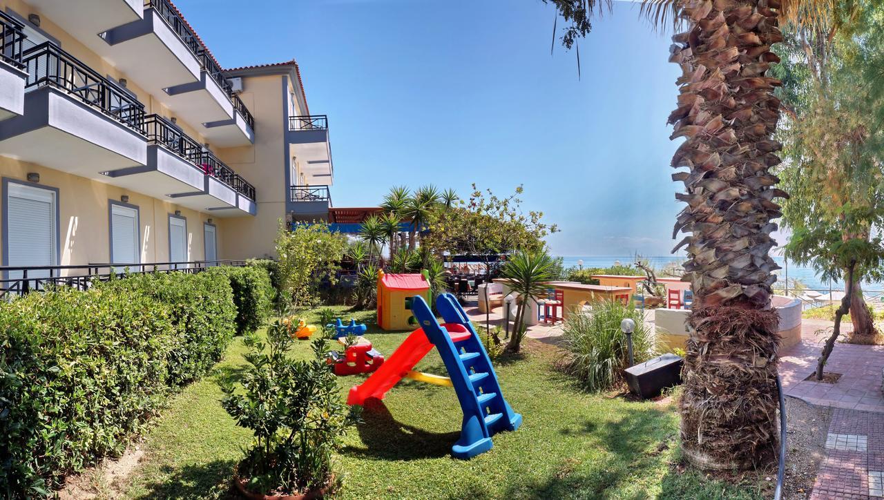 Pebble Aparthotel Plomari