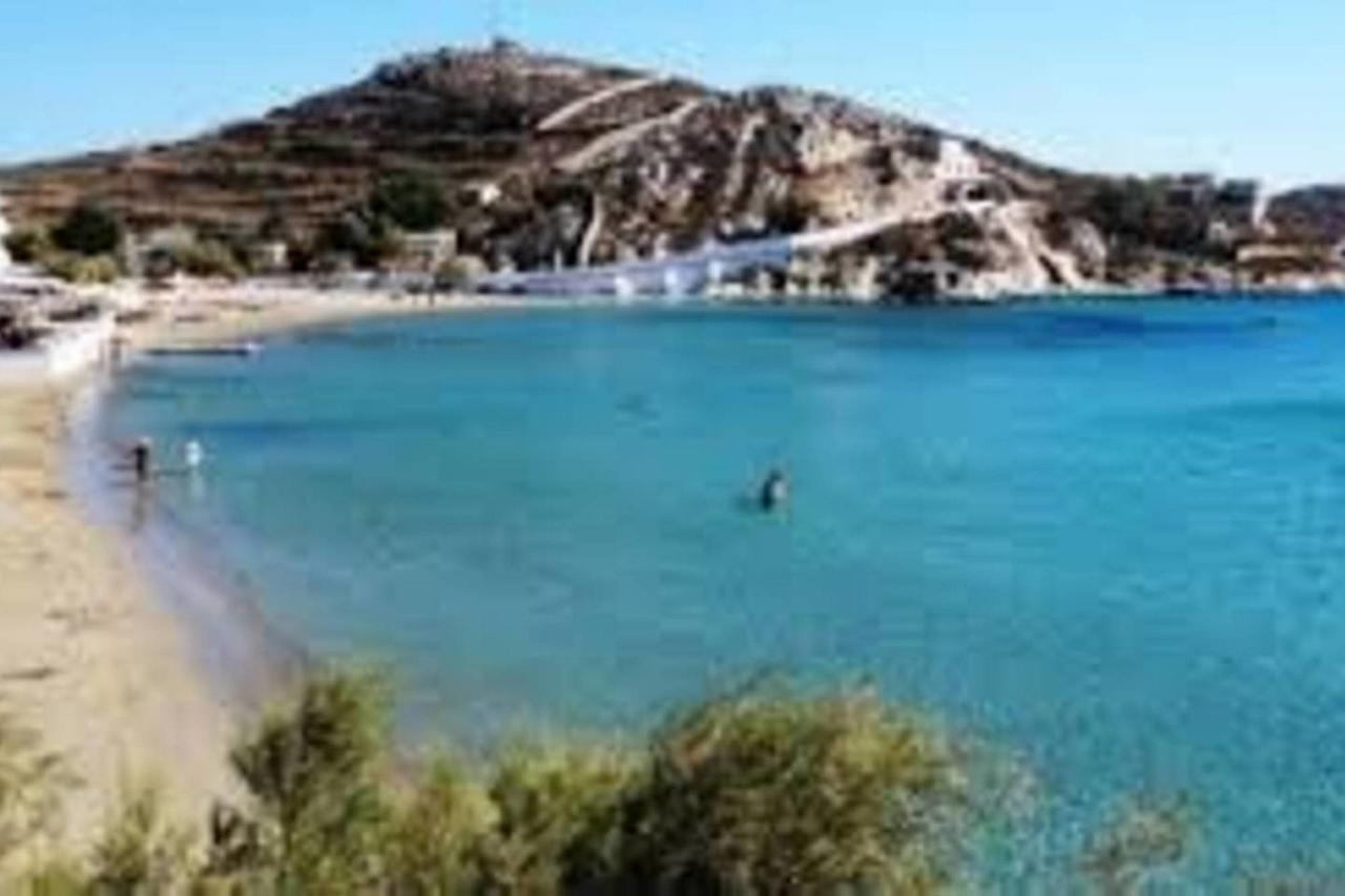 Akti Miaouli *