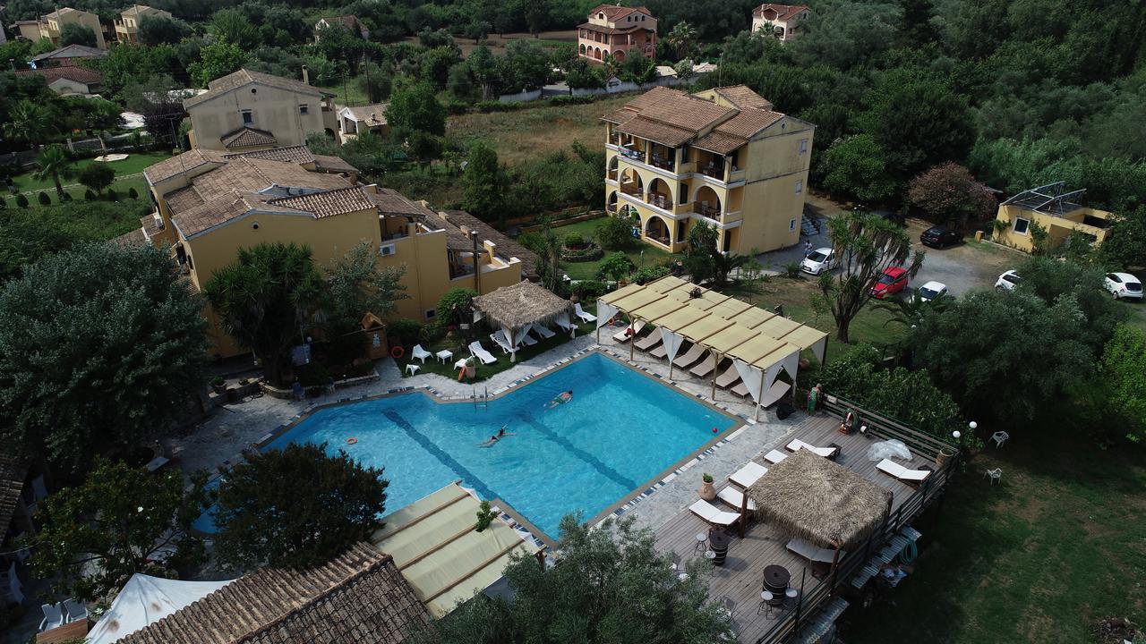 Aparthotel Spiti Nikos 3*
