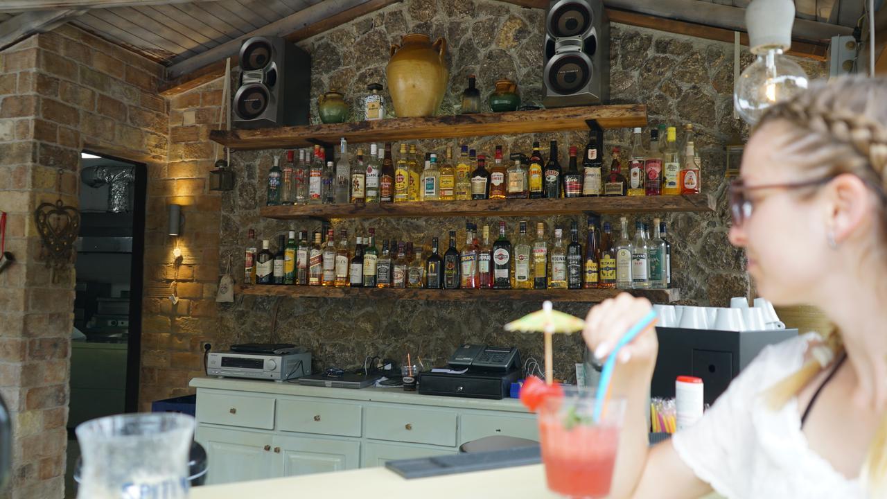 Spiti Nikos Aparthotel