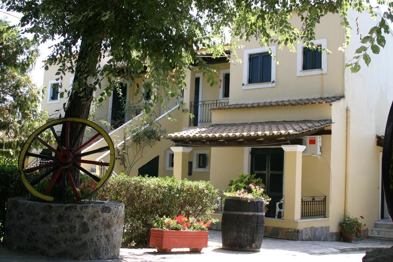 Aparthotel Spiti Nikos Danilia