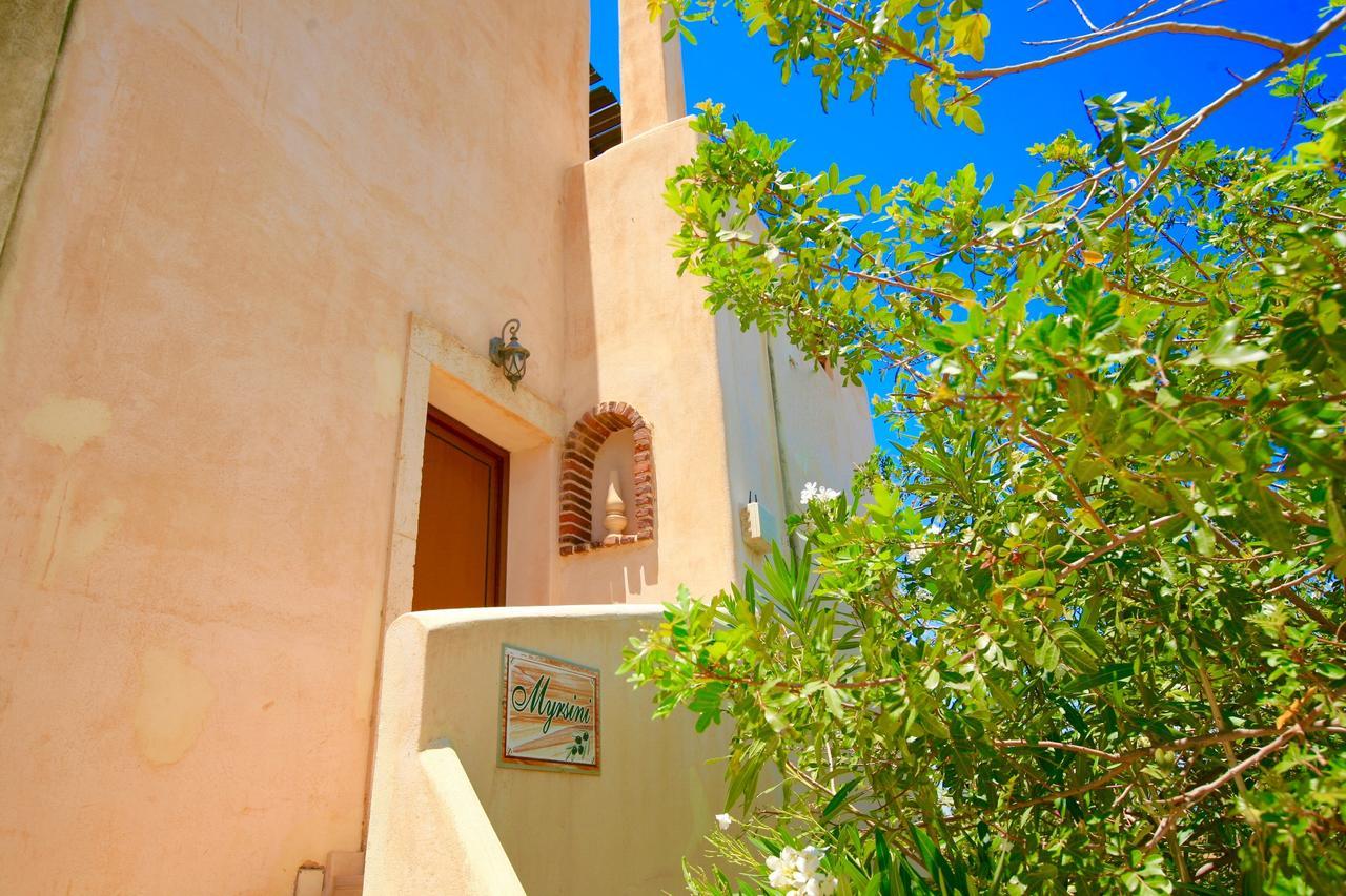Myrsini Villa Listaros