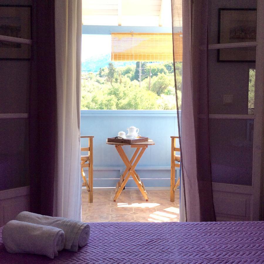 Milos Aparthotel Lourdata (Kefalonia)