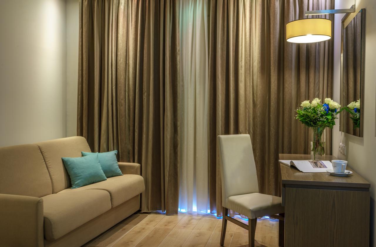 Cosmopolitan & 4* Paralia Katerinis