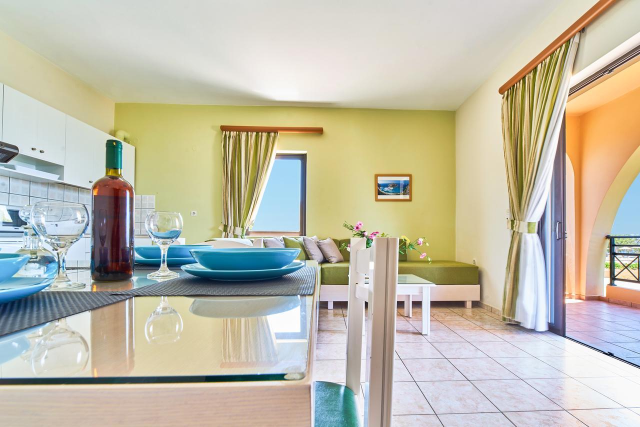 Nanakis 3* Stavros (Crete)