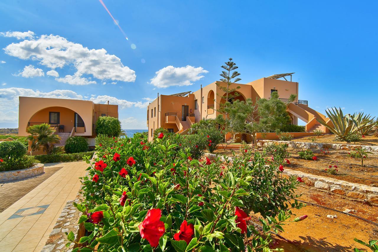 Nanakis Aparthotel