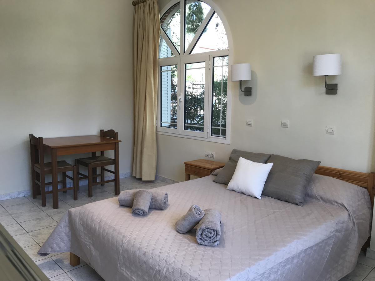 Calypso Aparthotel Loutra Edipsou (Evia)