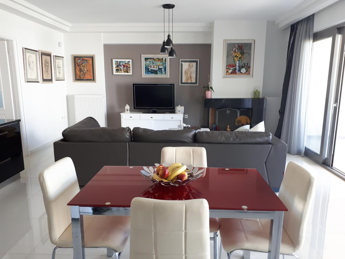 Luxurious House Near The Sea Apartment Porto Rafti