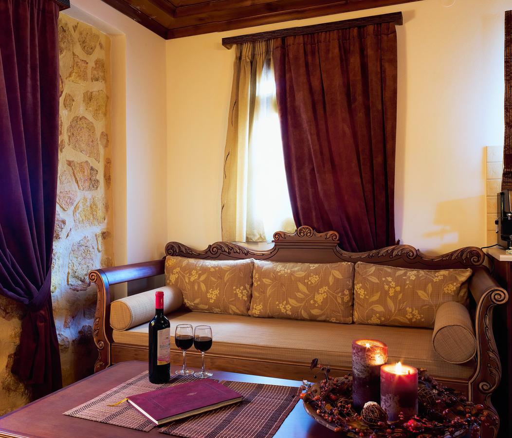 Aiolides Traditional Homes Guest house