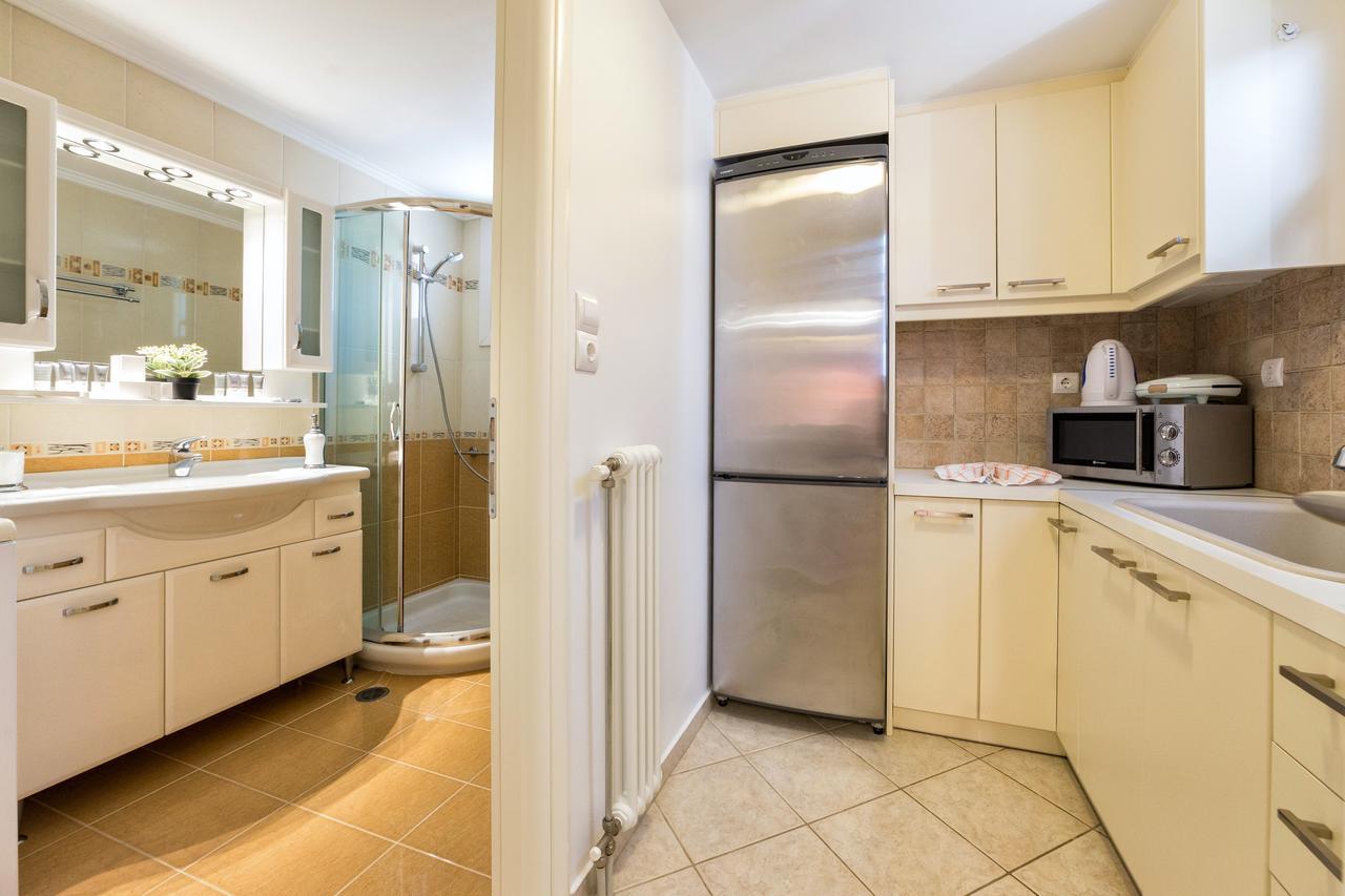 Panos Parikia Apartment