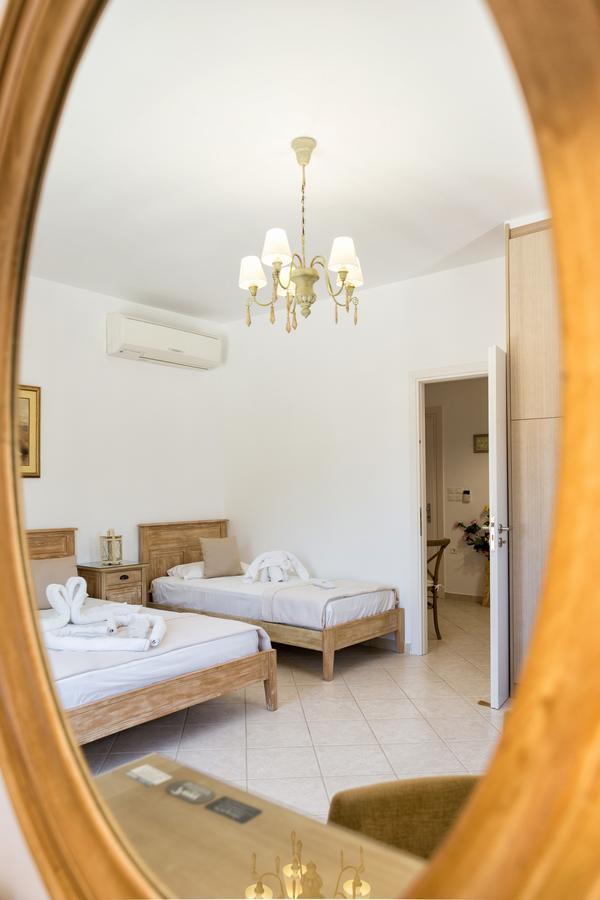 Panos Parikia Parikia (Paros)