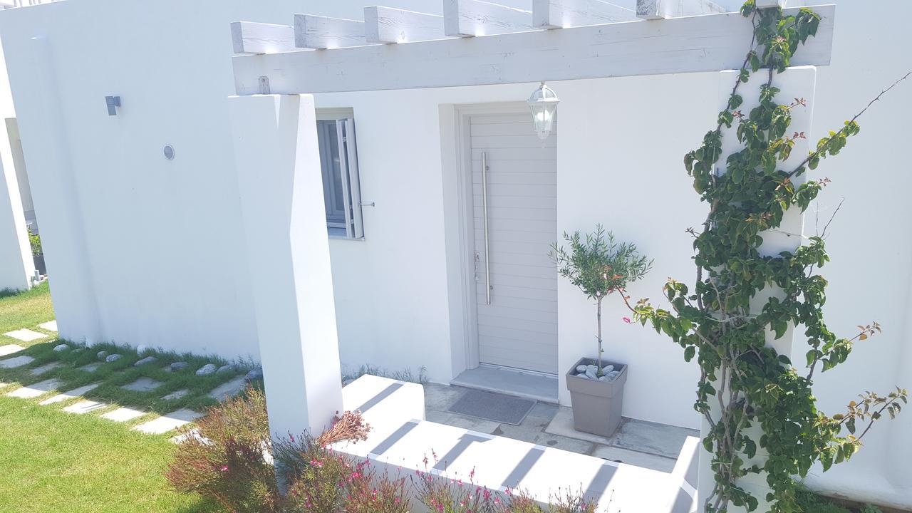 Akrotiri *